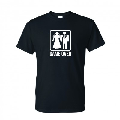 T-Shirt modèle "Game over" 